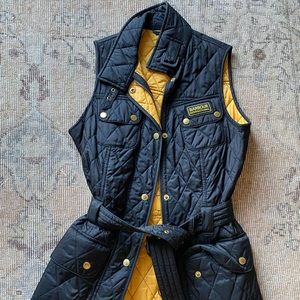 BARBOUR women’s vest size 4 (small)